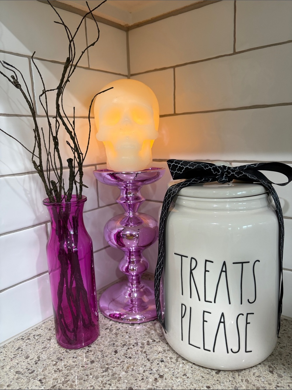 Wax Skull Luminary